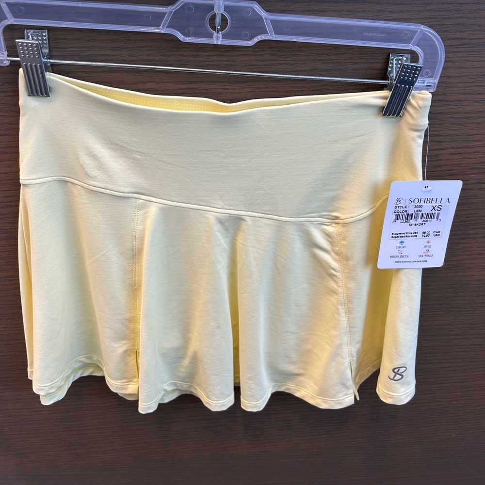 Sofibella Women's Yellow Mini Skirt